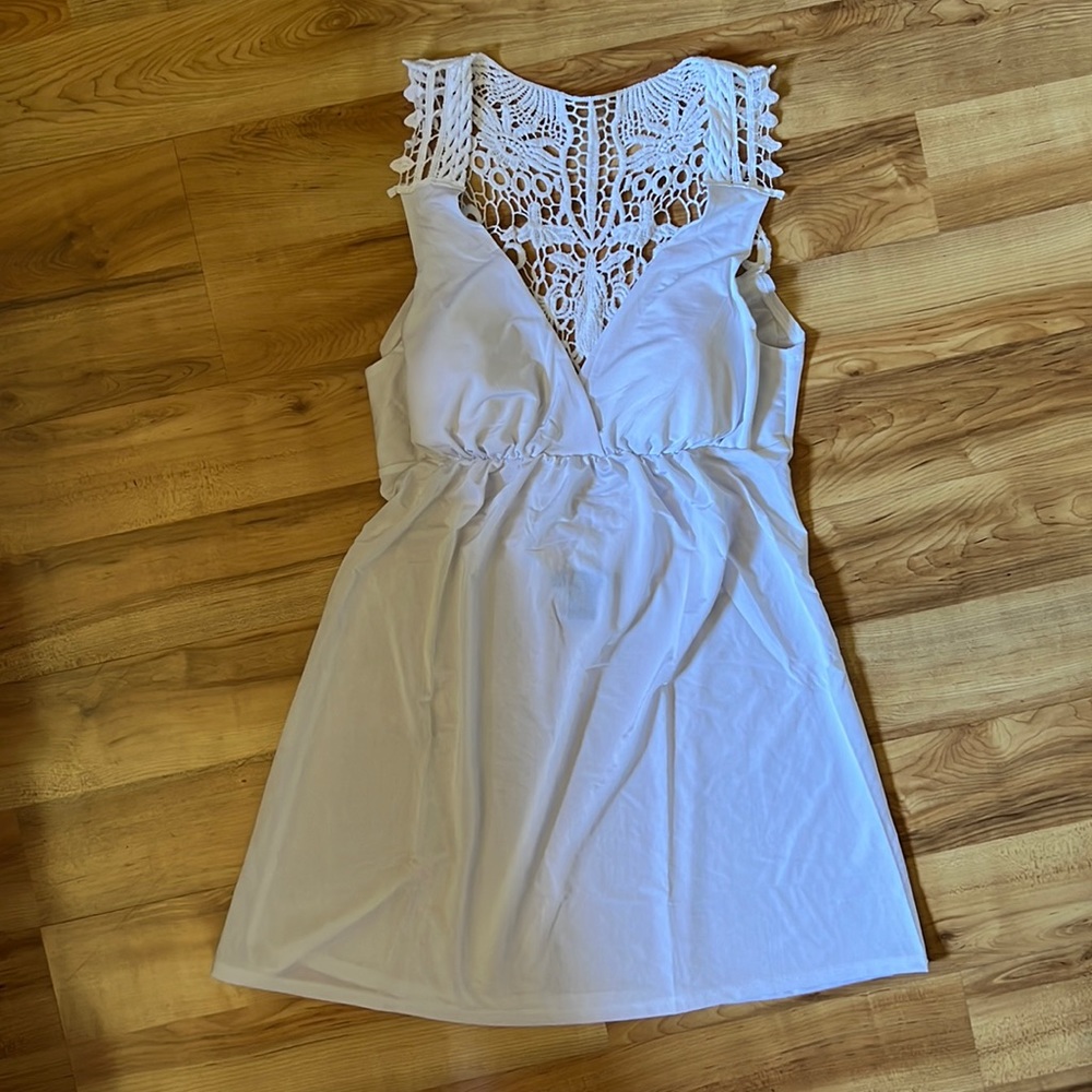 American Dream NWOT White size small mini dress W lace detail